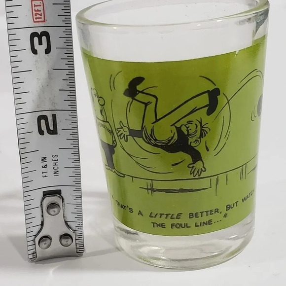 Vtg The Jesters Set of 4 Shot  Glasses. - Picture 10 of 10